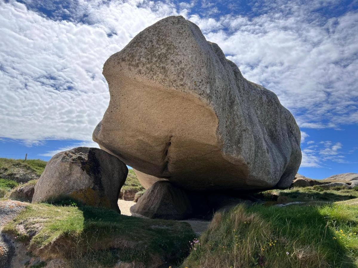 Natural Stone House Close To The Sea, Lannilis Esterno foto