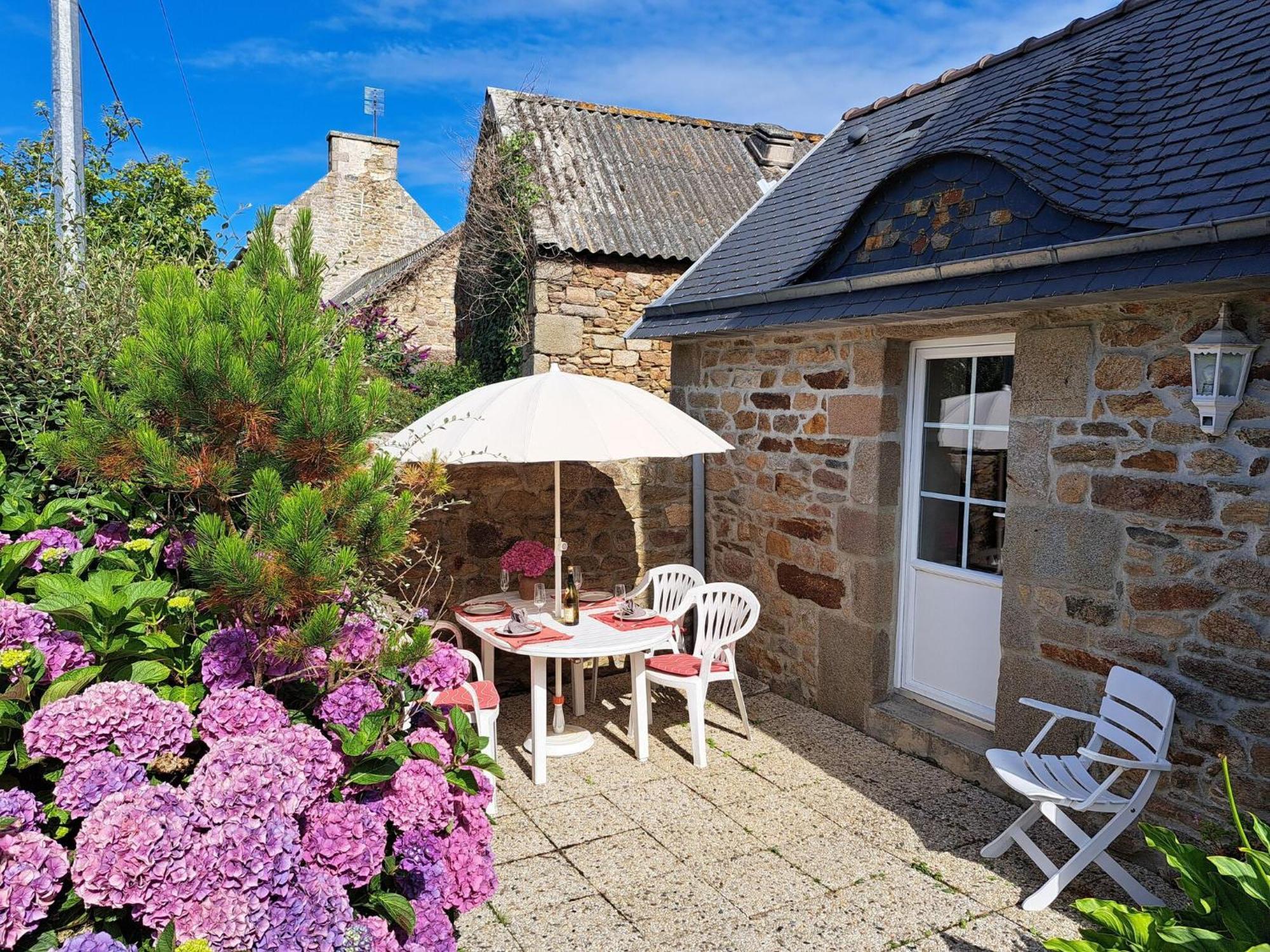 Natural Stone House Close To The Sea, Lannilis Esterno foto